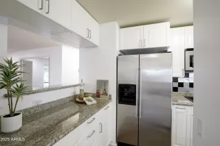 Photo #5: 6823115 Listing 