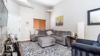 Photo #5: 6823198 Listing