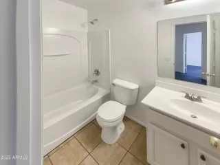 Photo #6: 6823237 Listing 