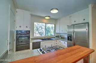 Photo #2: 6823737 Listing 