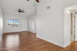 Photo #5: 6823821 Listing