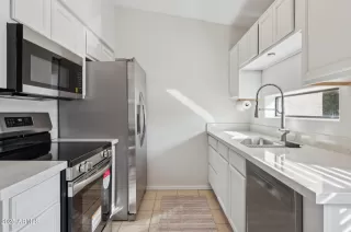 Photo #6: 6823821 Listing