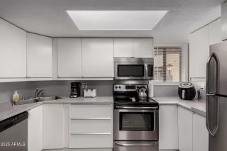 Photo #2: 6823866 Listing 