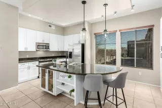 Photo #6: 6823910 Listing