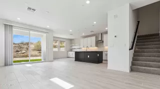 Photo #1: 6823927 Listing