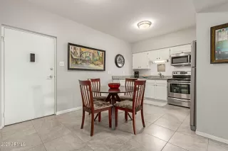 Photo #4: 6824203 Listing