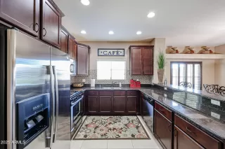 Photo #2: 6824311 Listing