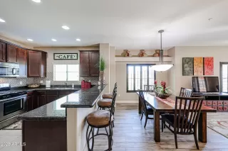 Photo #4: 6824311 Listing