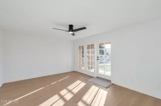 Photo #4: 6824357 Listing