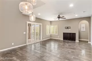 Photo #2: 6824457 Listing