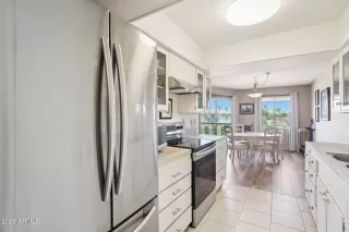 Photo #2: 6824606 Listing 