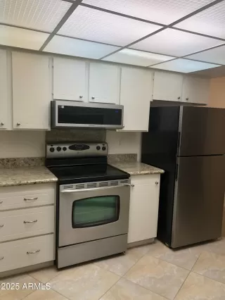 Photo #5: 6824629 Listing 
