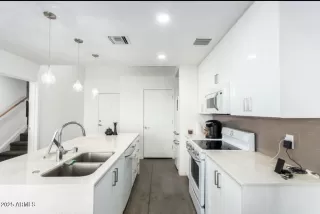 Photo #6: 6825352 Listing 