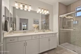 Photo #3: 6825411 Listing 