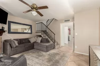 Photo #3: 6825559 Listing 