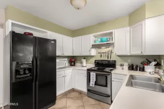 Photo #6: 6825559 Listing 