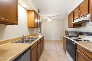 Photo #3: 6825644 Listing