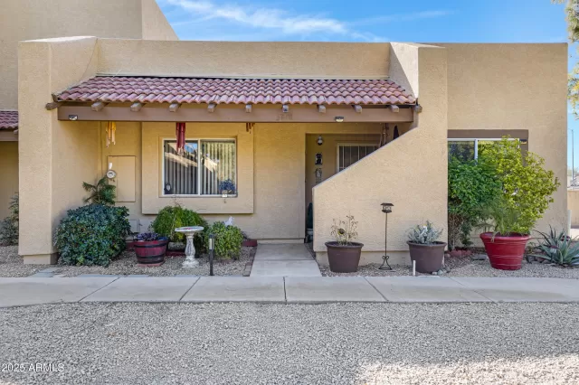 MLS: 6825754 Condo For Sale