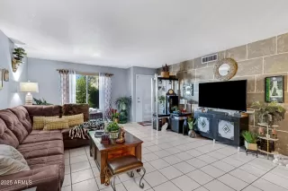 Photo #2: 6825754 Listing