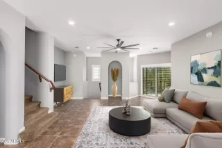 Photo #3: 6826124 Listing