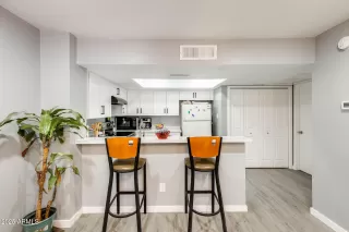 Photo #3: 6826155 Listing