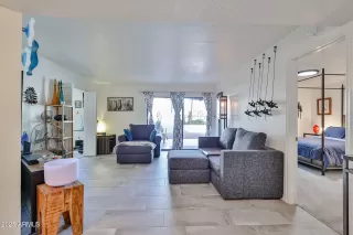 Photo #3: 6826200 Listing