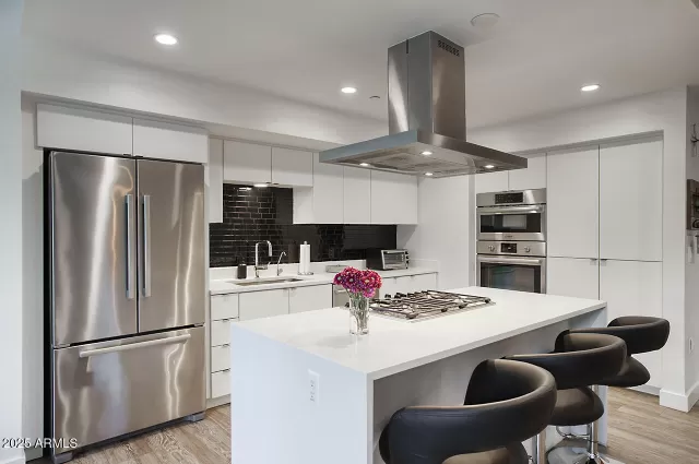 MLS: 6826214 Condo For Sale