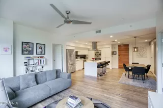 Photo #3: 6826214 Listing