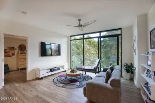 Photo #4: 6826214 Listing