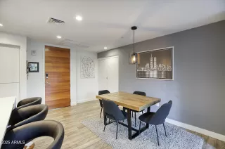 Photo #5: 6826214 Listing