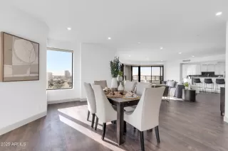 Photo #4: 6826278 Listing 