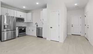 Photo #6: 6826281 Listing