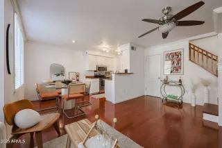 Photo #3: 6826315 Listing 