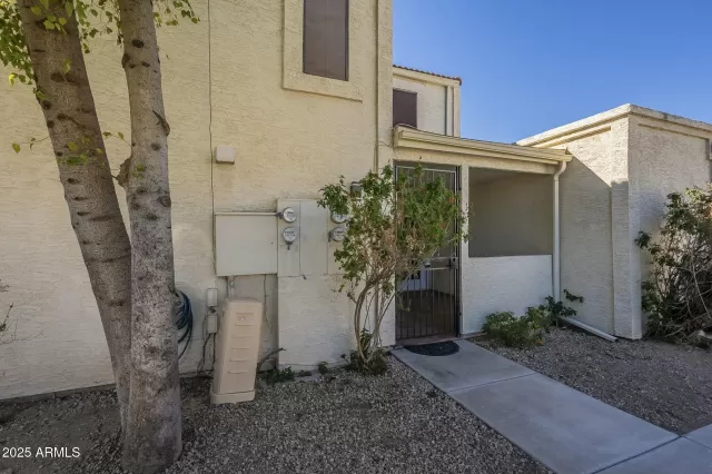 MLS: 6826477 Condo For Sale