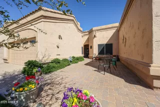 Photo #2: 6826480 Listing 