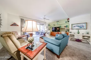 Photo #4: 6826480 Listing 