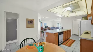 Photo #4: 6826499 Listing 