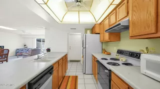 Photo #5: 6826499 Listing 