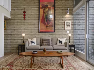 Photo #1: 6826502 Listing