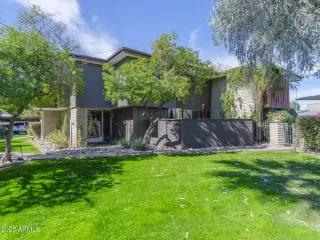 Photo #3: 6826502 Listing