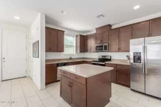 Photo #1: 6826539 Listing 