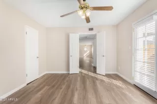 Photo #6: 6826670 Listing 