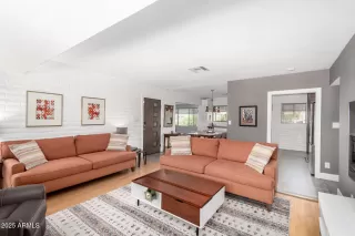 Photo #1: 6826682 Listing 