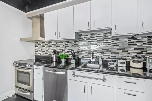 MLS: 6826760 Condo For Sale