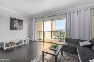 Photo #4: 6826760 Listing 