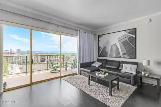 Photo #5: 6826760 Listing 