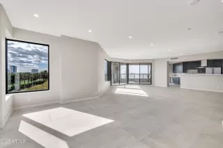 Photo #6: 6826840 Listing 