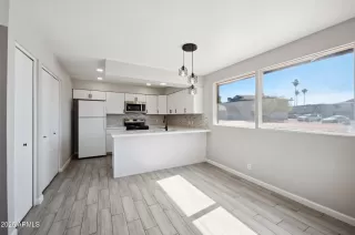 Photo #3: 6826848 Listing 