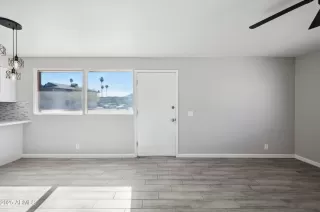 Photo #4: 6826848 Listing 