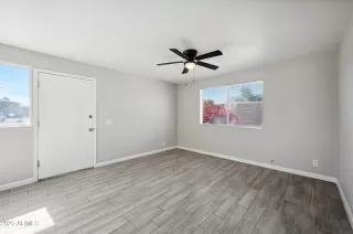 Photo #6: 6826848 Listing 